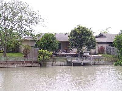 1st image of 34 Lakeshore Dr
