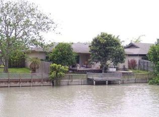 34 Lakeshore Dr, Brownsville, TX 78521