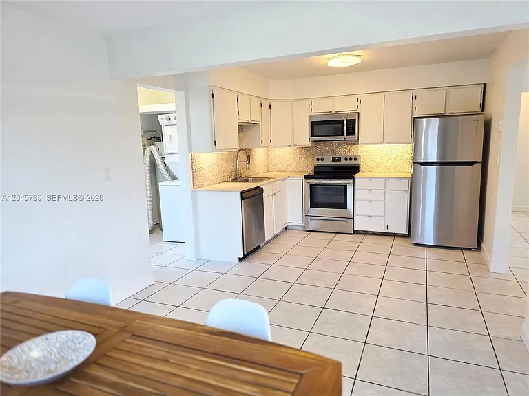 2111 N 26th Ave #N — Photo 20