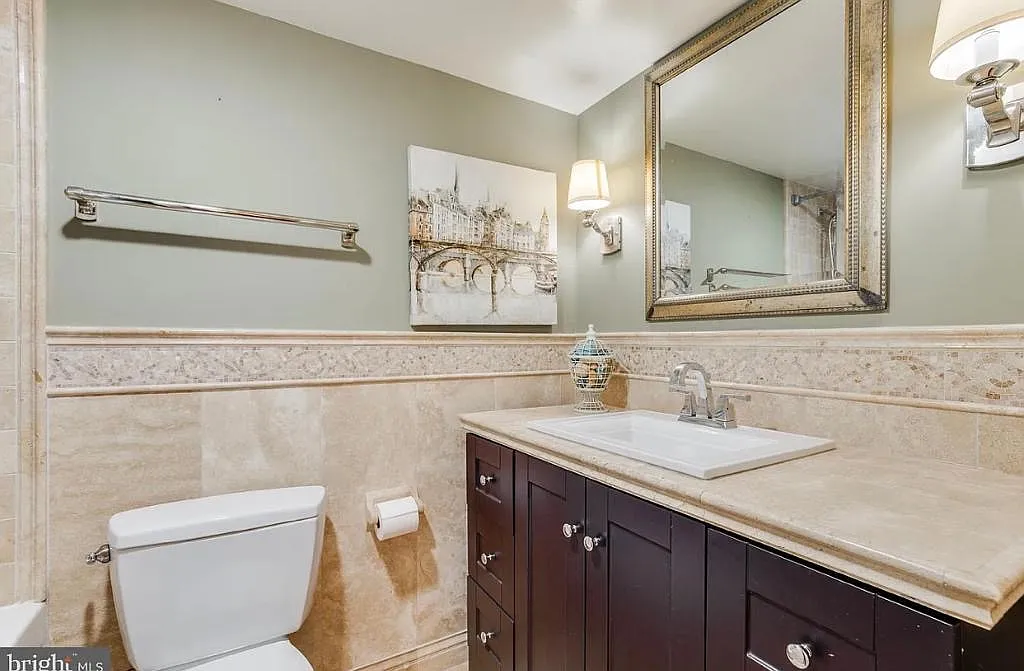 3 bed, 2.5 bath, 1564 sqft, $1,150 — Photo 2