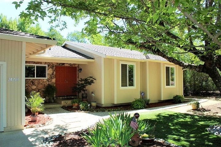 2nd image of 24261 Green Valley Rd