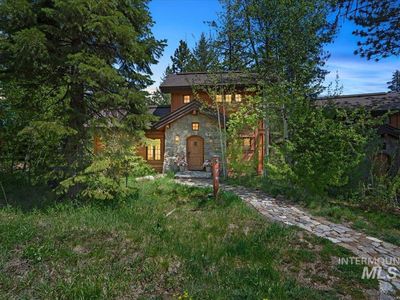 7 Rock Creek Ct, Tamarack, ID, 83615