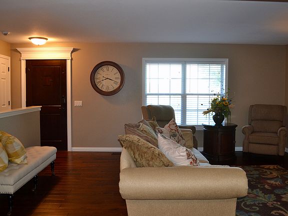 2nd image of 3860 Quarterhorse Dr