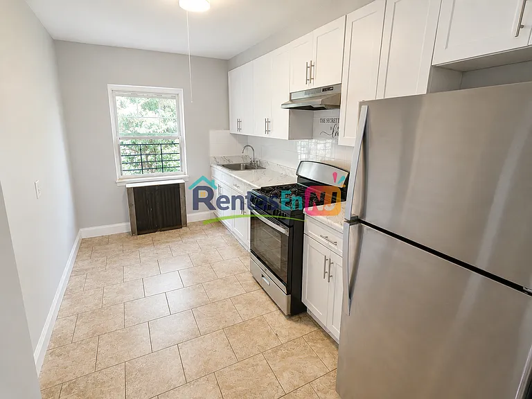 70 Crawford St #151 — Photo 4