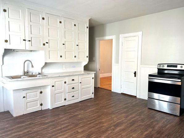 228 East Ave #4