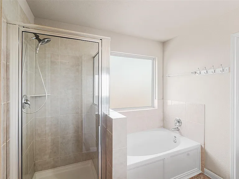 15622 Marble Bluff Ln — Photo 25