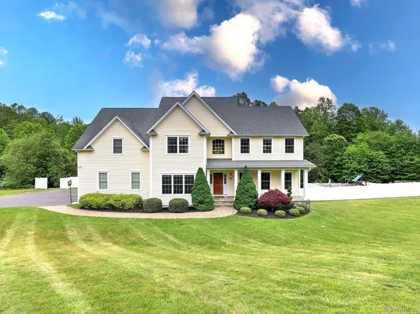 2 Butternut Ridge Road, Oxford, CT 06478