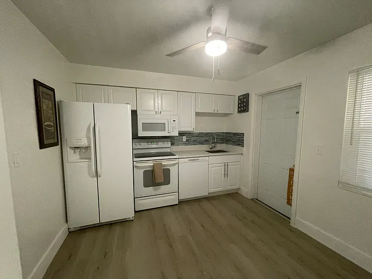 4629 Palm Tree Blvd #2 — Photo 21