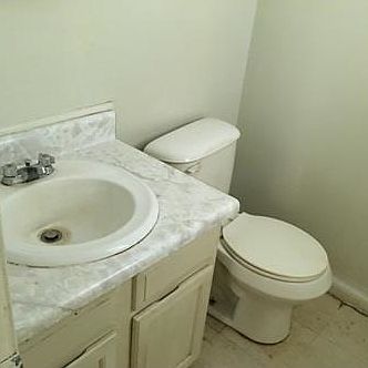 4th image of 5708 Suffolk Dr