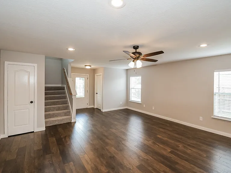 2139 Fresco Dr — Photo 8
