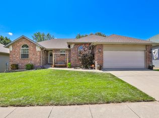 2114 W Sexton Dr, Springfield, MO 65810