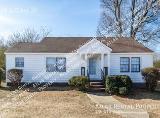 958 S Main St, Graysville, AL 35073