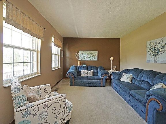 4th image of 4578 Randall Dr