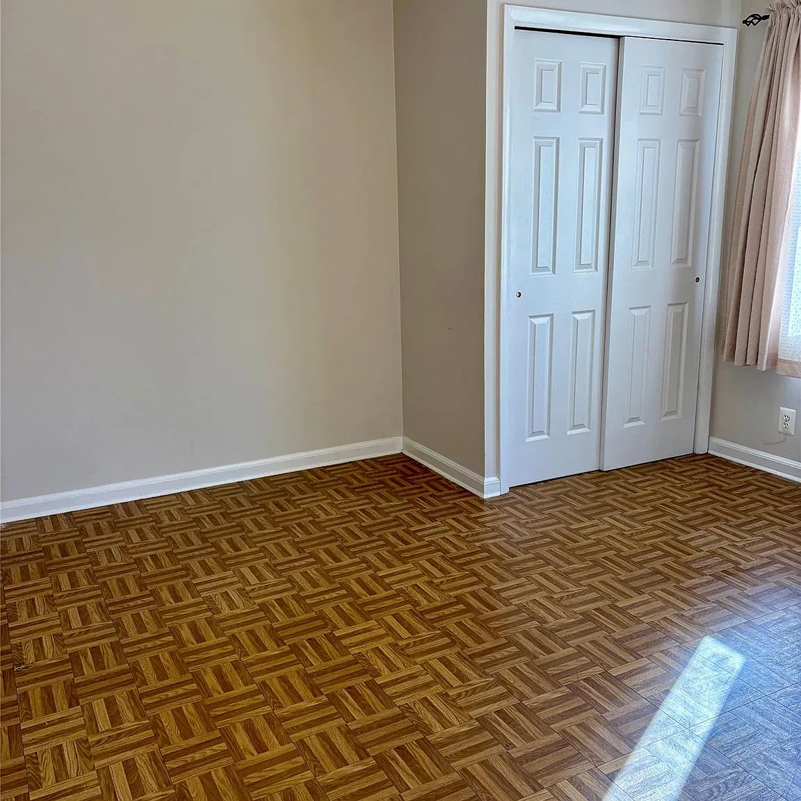 Studio, 1.0 bath, 350 sqft, $1,750 — Photo 4