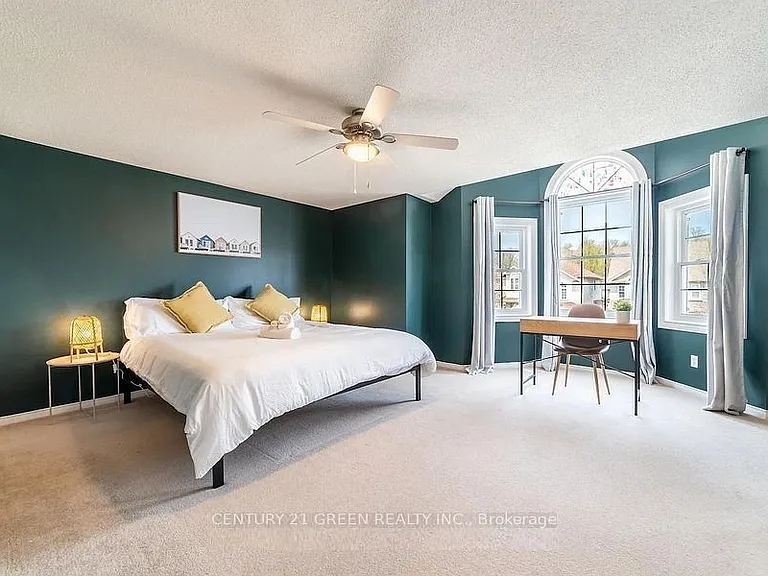 7 Swartz St — Photo 14