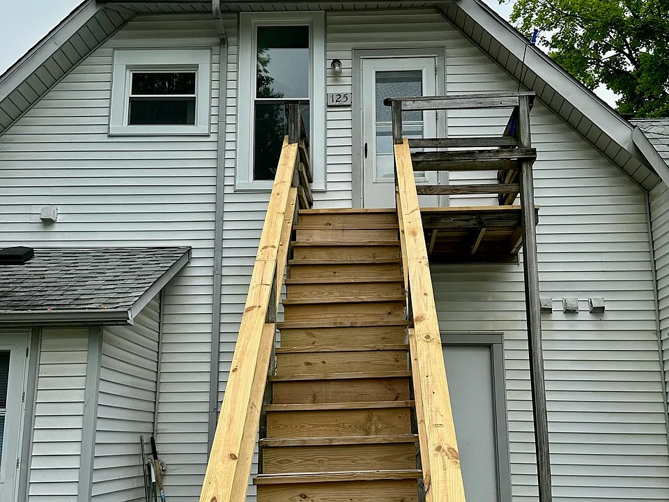 121-125 N Jefferson St