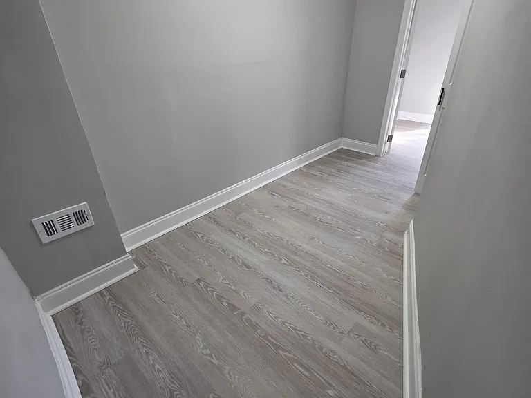 2310 Fleet St — Photo 17