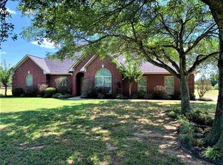 230 Deerfield Dr, New Boston, TX 75570