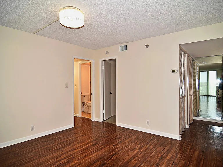 400 E Colonial Dr #703 — Photo 8