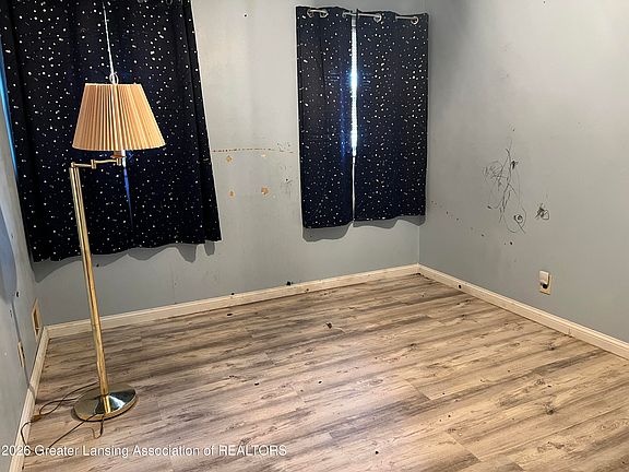 4th image of 3425 Macon Ave