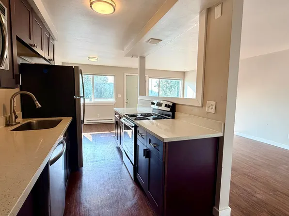 Welcome to Edge Apartments!, 2517 Thorndyke Ave W APT 6, Seattle, WA 98199