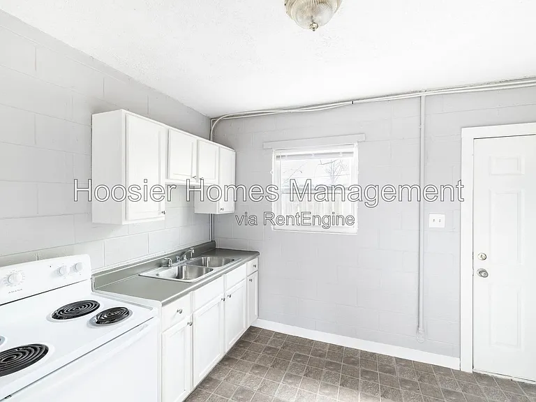 1254 W 23rd St #2 — Photo 9