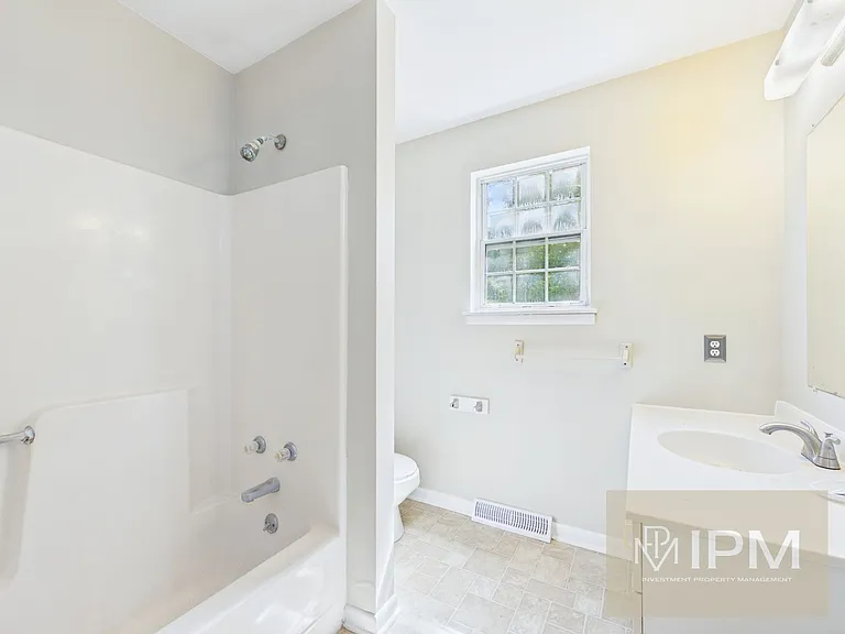 1955 Cherry Manor Dr — Photo 8