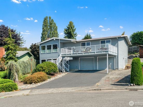 721 Elm Place W, Edmonds, WA 98020