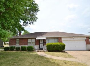 8315 S Laclede Station Rd, Saint Louis, MO 63123