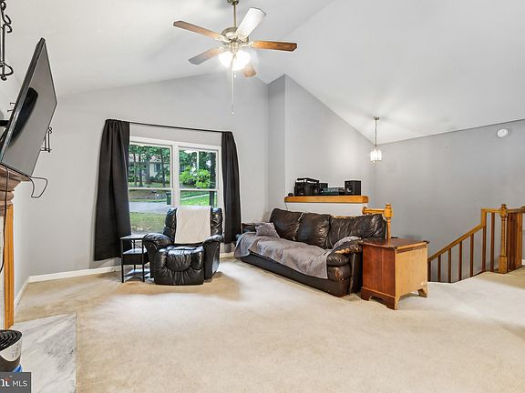 5th image of 13009 Dubin Dr