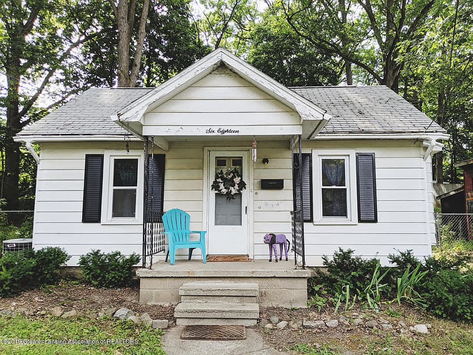 1st image of 618 Leslie St