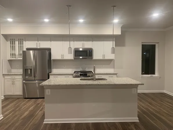 1320 Rail Stop Dr Unit 9, Woodbridge, VA 22191