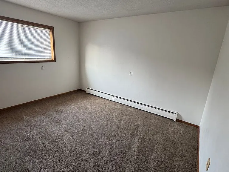 1327 Madison Ave — Photo 6