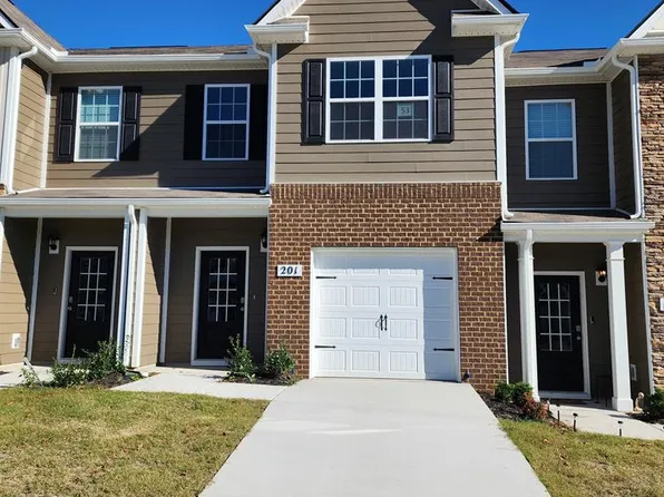 201 Dale Mires Ln, Baxter, TN 38544