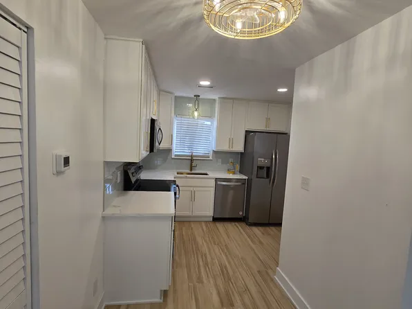 2515 Arkansas Ave #B, Norfolk, VA 23513
