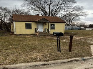 2813 Potter St, Rockford, IL 61109