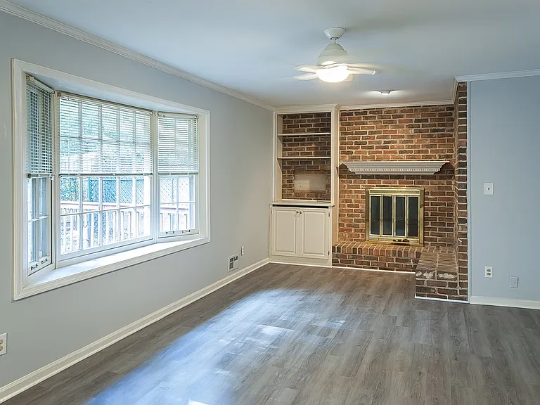 4682 Sharon Valley Ct — Photo 13