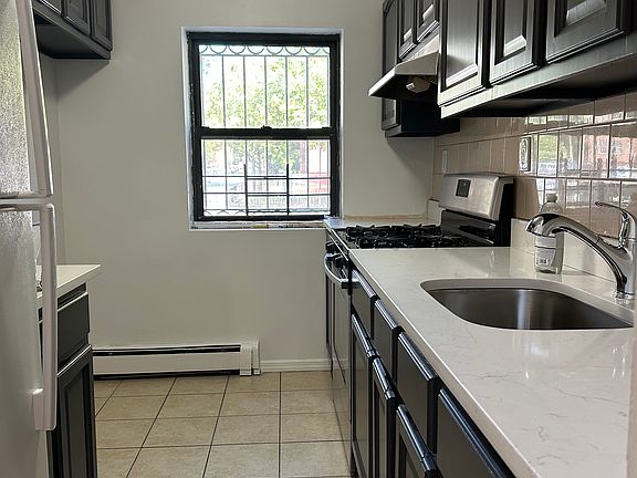 5th image of 780 E 165th St Floor 3