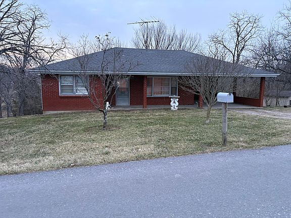 2nd image of 1090 Gratz Rd