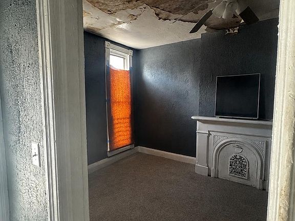 3rd image of 2023 Walbrook Ave