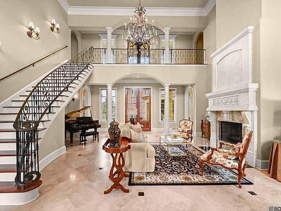 4th image of 2602 Cedar Lodge Dr