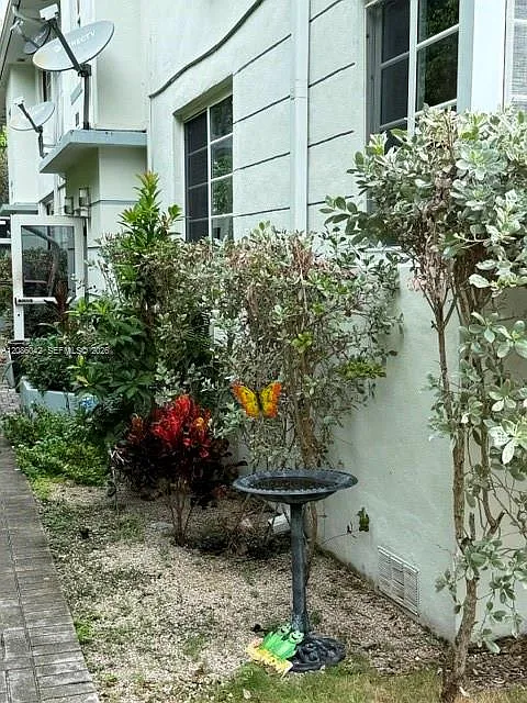 1 bed, 1.0 bath, $1,800 — Photo 4