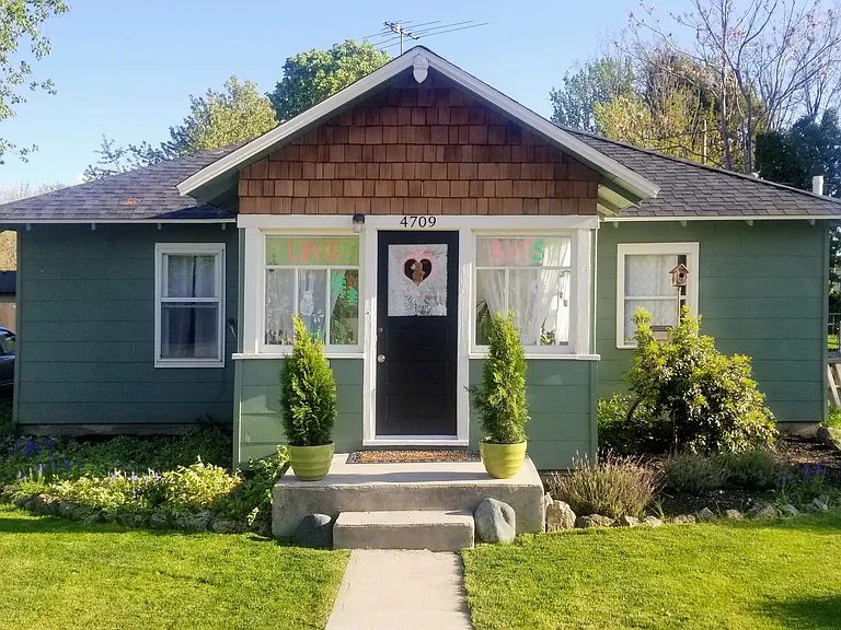 4709 W Irving St — Photo 5