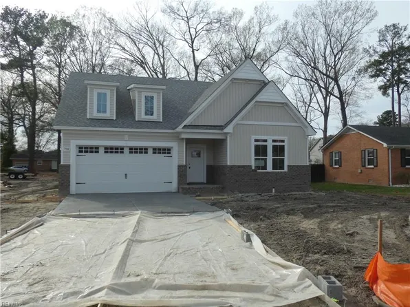702 Argyll St, Chesapeake, VA 23320
