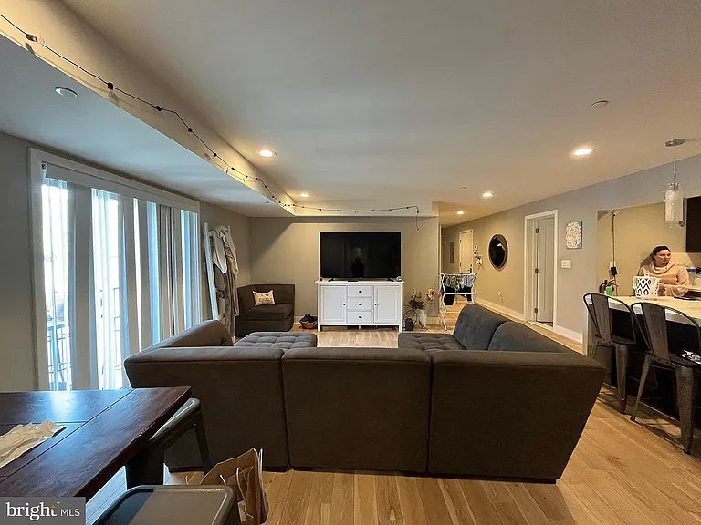 922 N 17th St #33 — Photo 3