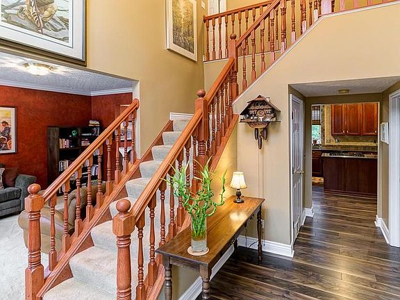 3rd image of 510 Delaneys Cir