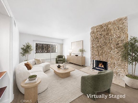 2nd image of 521 Montana Ave APT 211