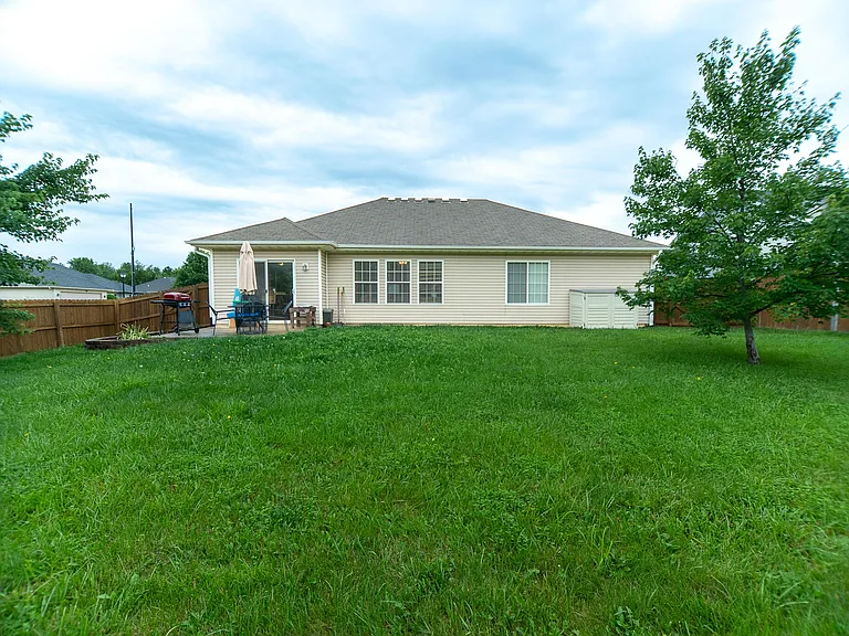 5104 Opal Dr — Photo 17