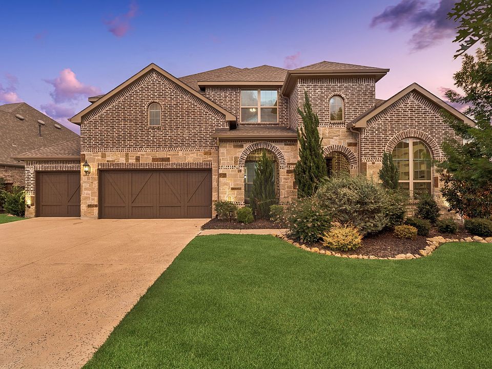 1st image of 1100 Broadmoor Way