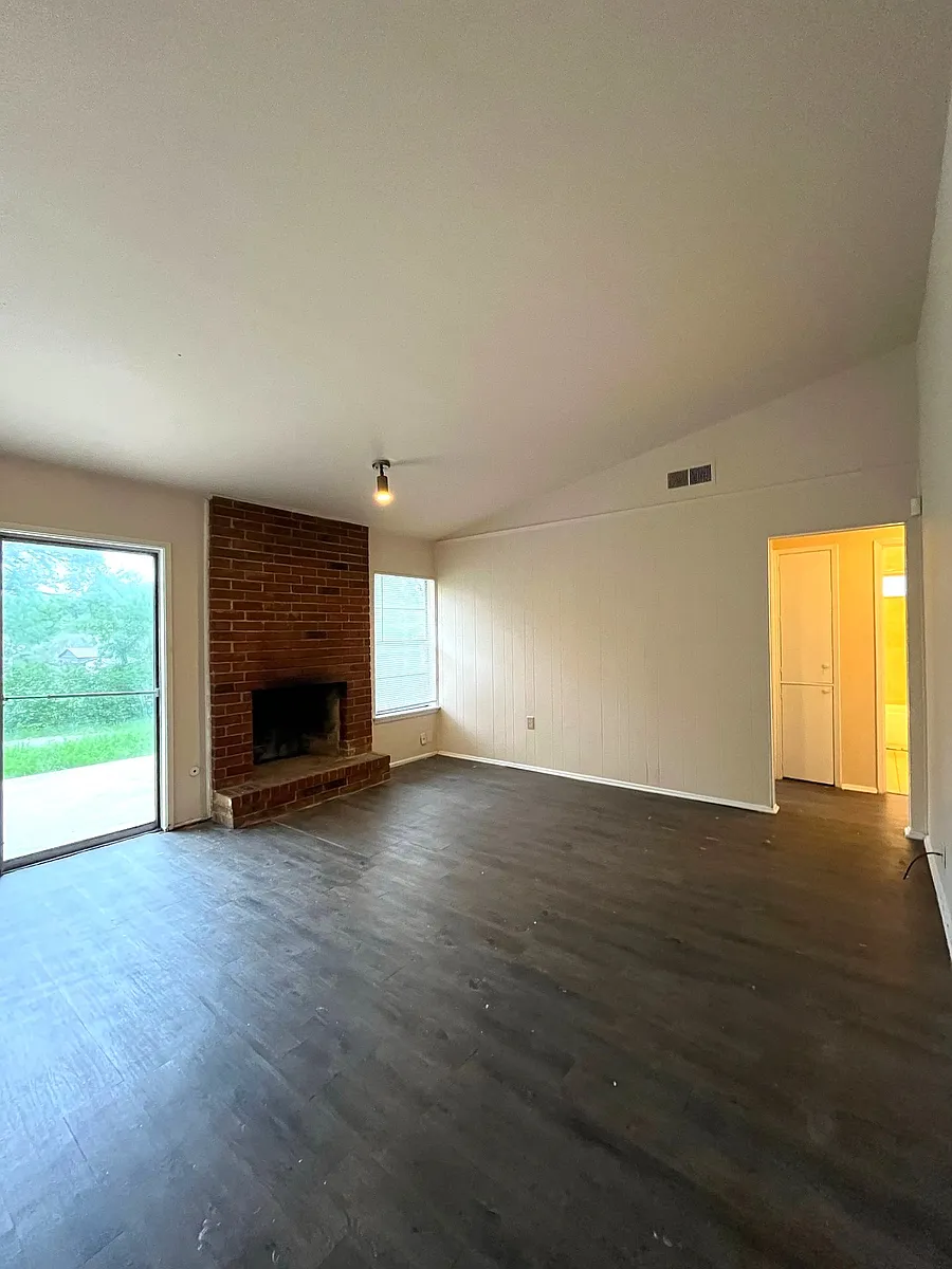 Building Photo - 7607 Sage Oak Dr